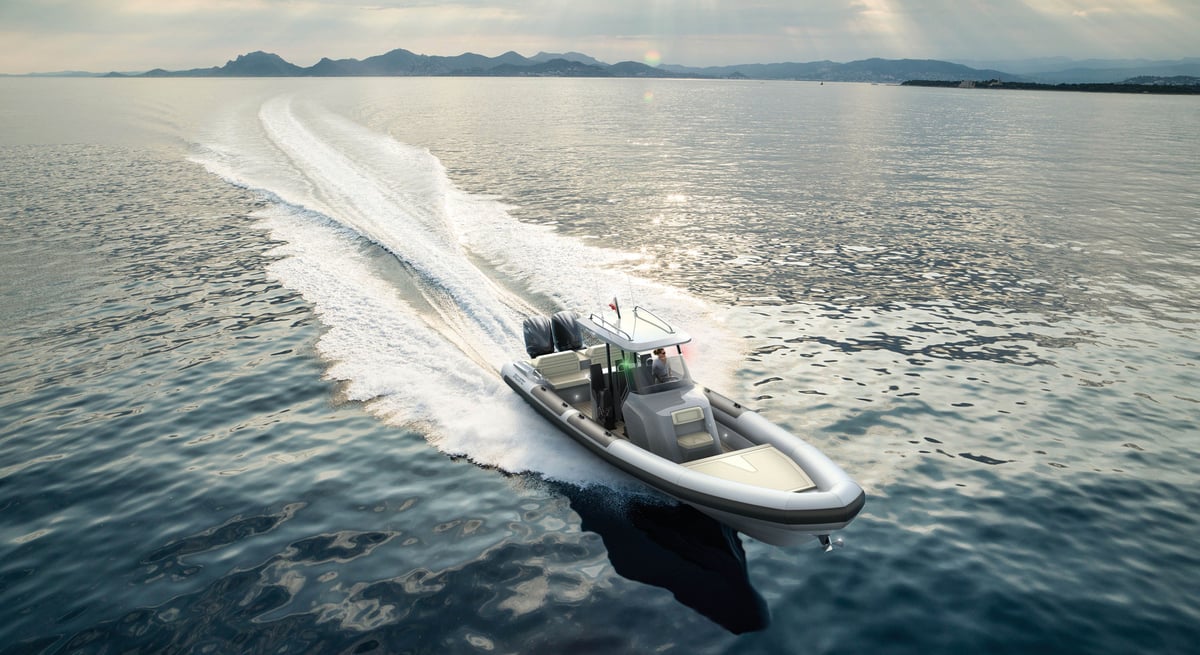 The Adventurer RIB under way at speed